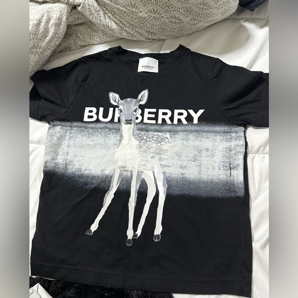 Burberry boys tee size 4 year old